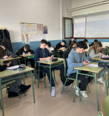 Més de 700 alumnes participen al novè concurs literari WhatsApp Relats